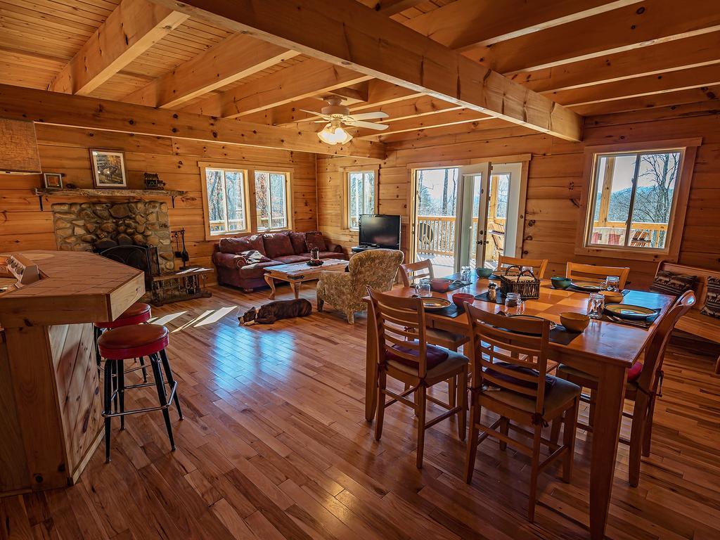 Log Cabin In Smoky Mountains Hotel Sevierville Habitación foto